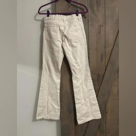 Brandy Melville J. Galt Brielle Bootcut Low Rise Jeans. Cream. Size small - Picture 5 of 10